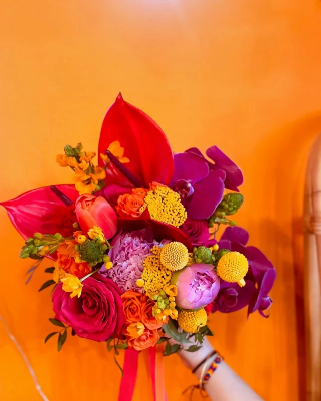 🌺🌸 Petit zoom de notre Mariage du Jour 🌸🌺

Un Mariage haut en couleurs 😊🙃

@ très vite !! 🔜